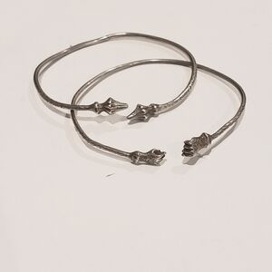 *Lightweight* West Indies Bangles